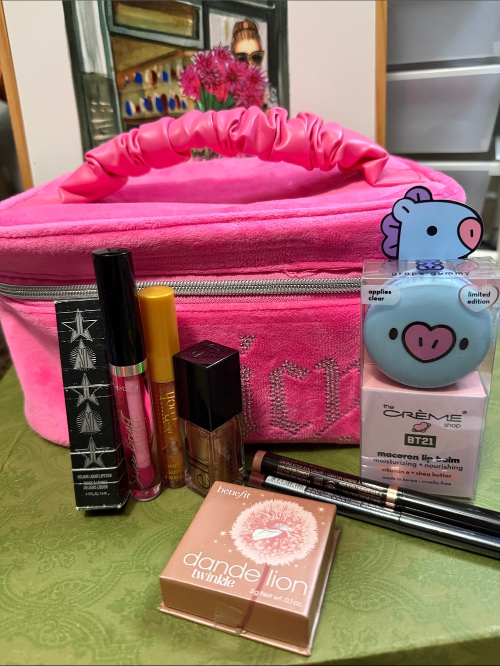 S Juicy Couture Pink Velvet Cosmetic Bag w/ Beauty Bundle - Great Deal!